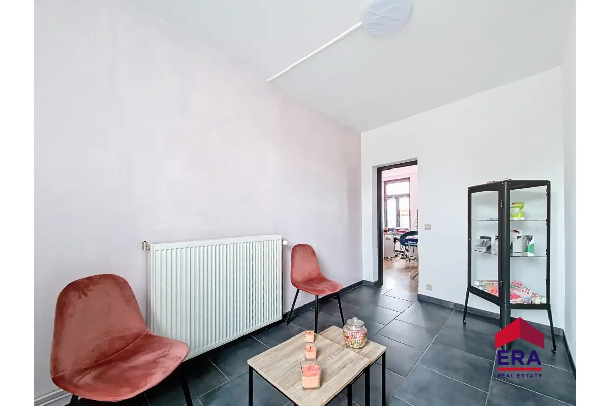 Commerce à louer à Ans 4430 475.00€ 0 chambres 34.00m² - annonce 701743