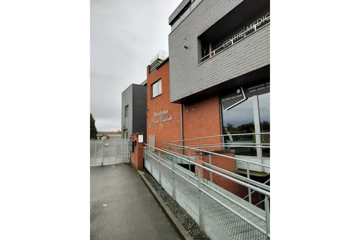 Appartement à louer à Haccourt 4684 1200.00€ 3 chambres 180.00m² - annonce 702335