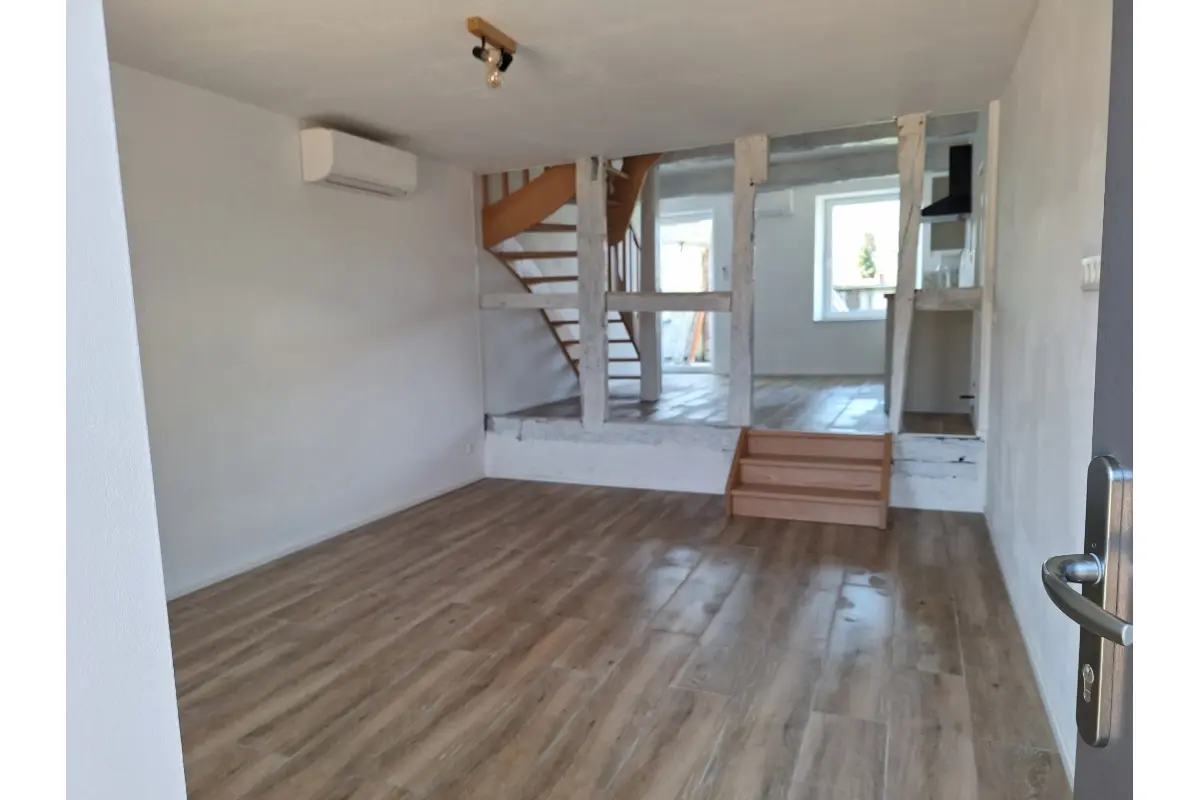 Maison à louer à Mortier 4670 825.00€ 2 chambres 90.00m² - annonce 705913