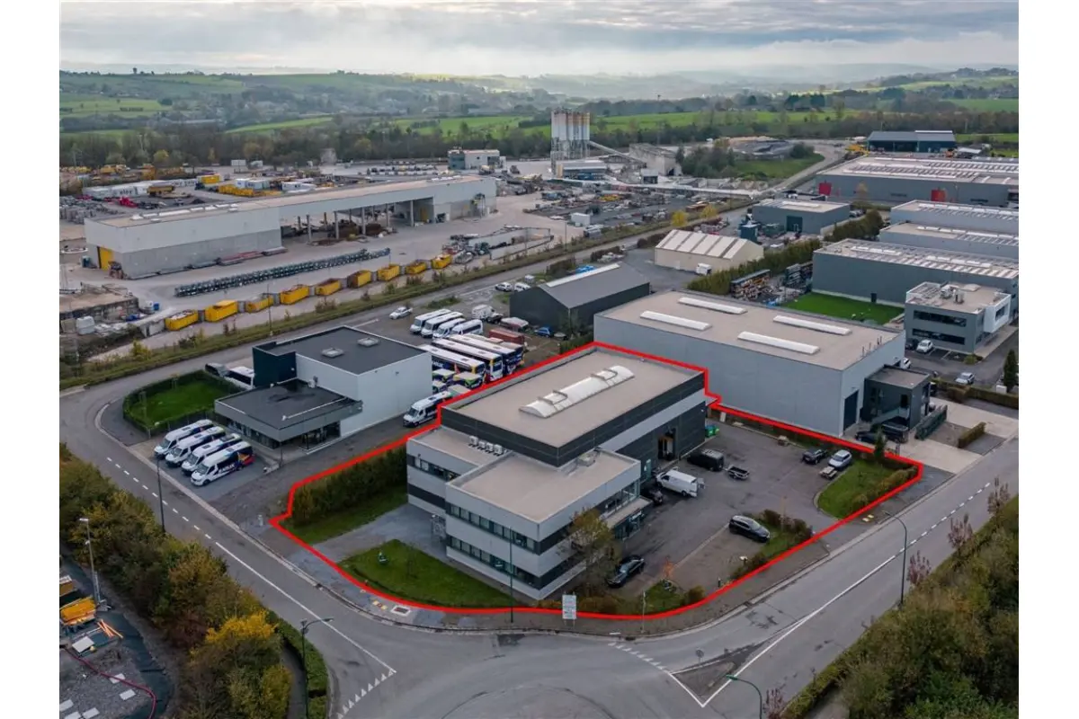 Commerce à louer à Sprimont 4140 7725.00€  chambres 900.00m² - annonce 711250