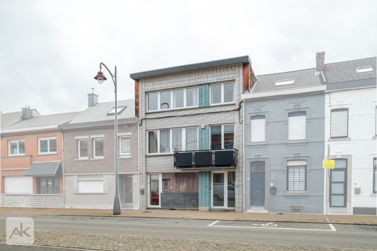 Immeuble mixte à  à Loncin 4431 450000.00€ 4 chambres 266.00m² - annonce 711980