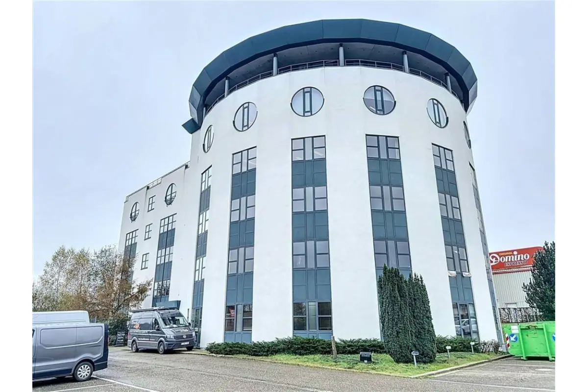 Commerce à louer à Eupen 4700 4145.00€  chambres 343.00m² - annonce 712687