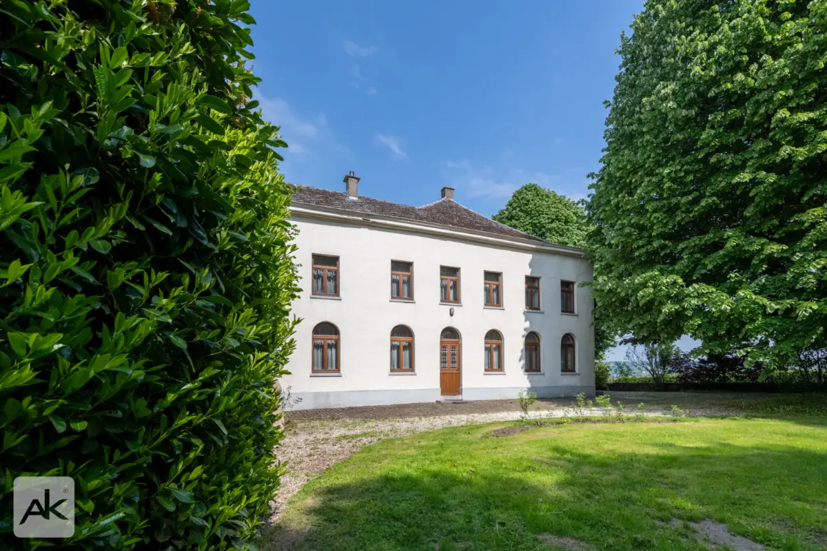 Maison à vendre à Thimister-Clermont 4890 345000.00€ 5 chambres 307.00m² - annonce 713978