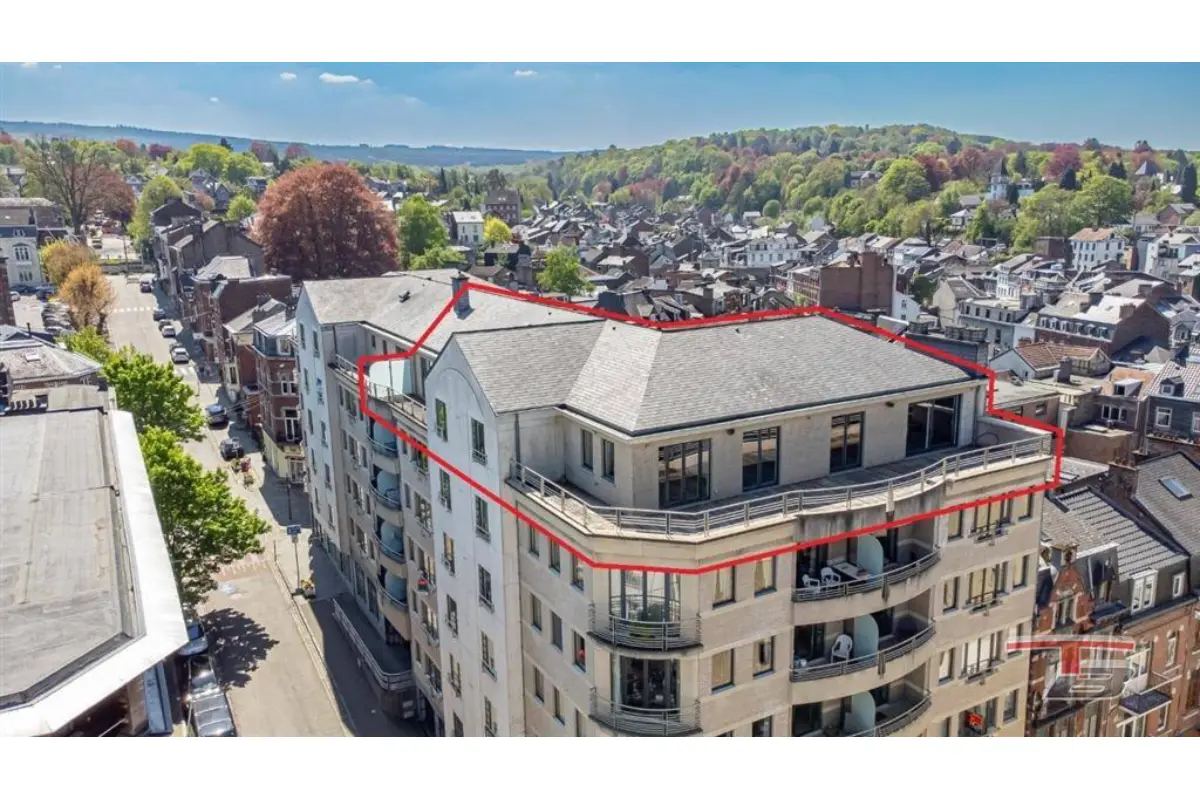 Penthouse à  à Spa 4900 1800.00€ 5 chambres 242.04m² - annonce 715819