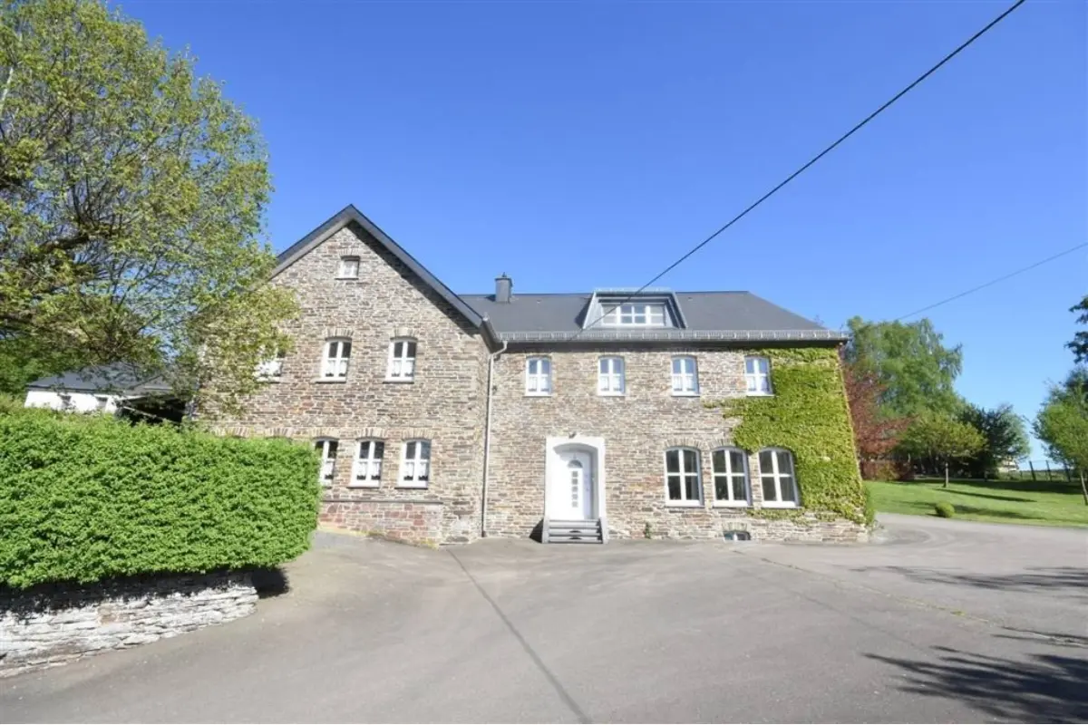 Maison à vendre à Burg-Reuland 4790 350000.00€ 6 chambres 378.00m² - annonce 718641