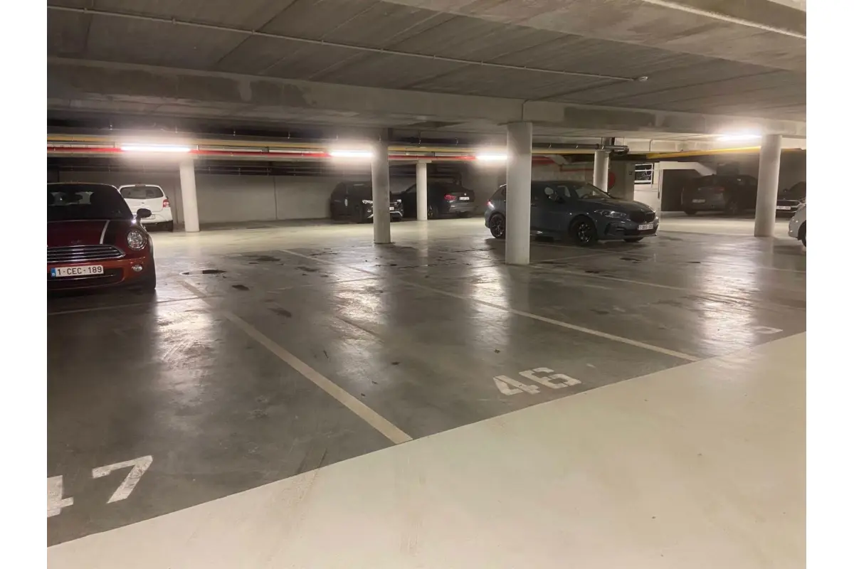 Parking à louer à Huy 4500 0.00€  chambres m² - annonce 720429