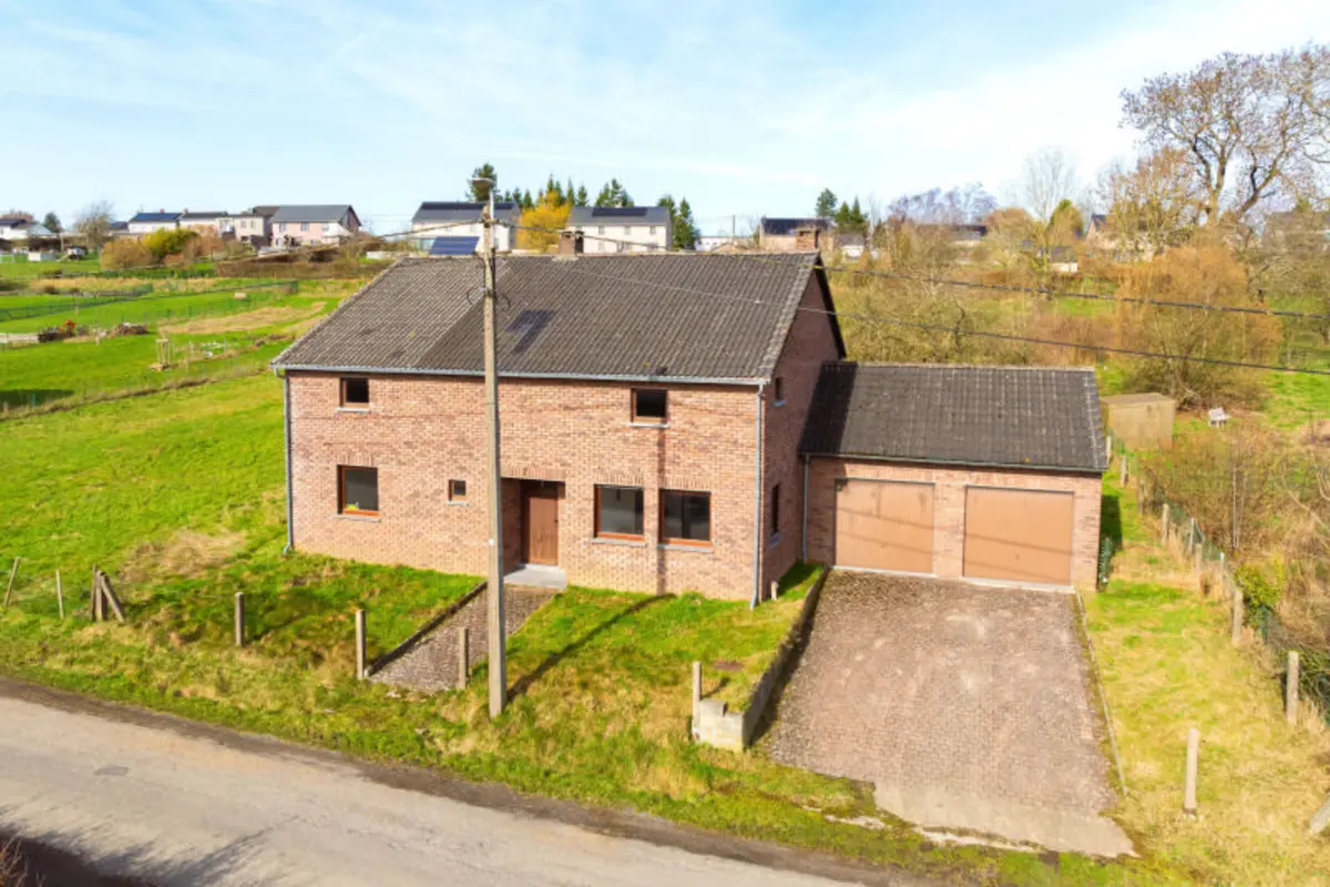 Villa à vendre à Comblain-au-Pont 4170 349000.00€ 4 chambres 225.00m² - annonce 723474