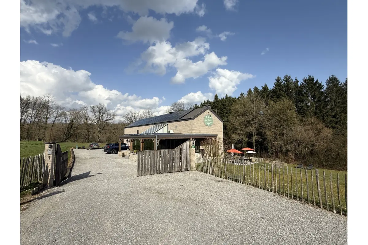 Immeuble de rapport - Immeuble à appartement à vendre à Ferrières 4190 975000.00€ 6 chambres 330.00m² - annonce 724766