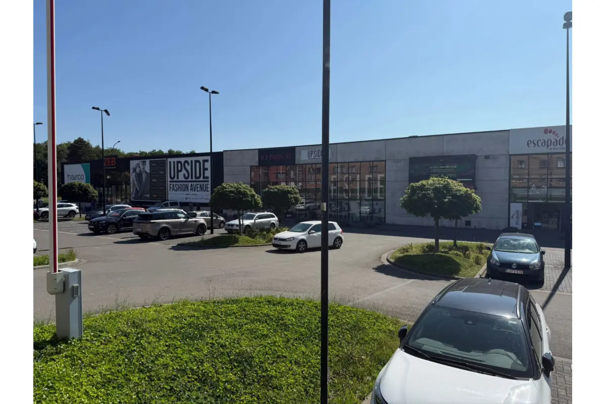 Commerce à louer à Herstal 4040 3625.00€  chambres 300.00m² - annonce 728337