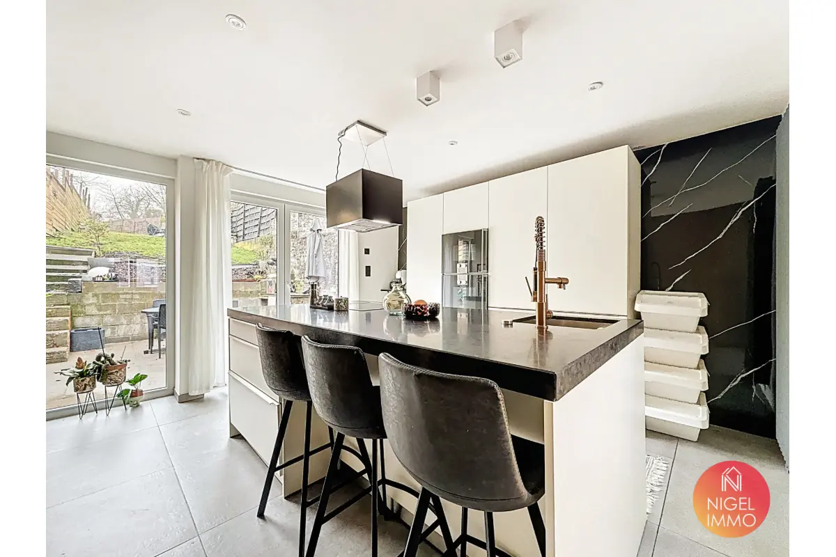 Maison à vendre à Saint-Nicolas 4420 249000.00€ 3 chambres 171.00m² - annonce 728387