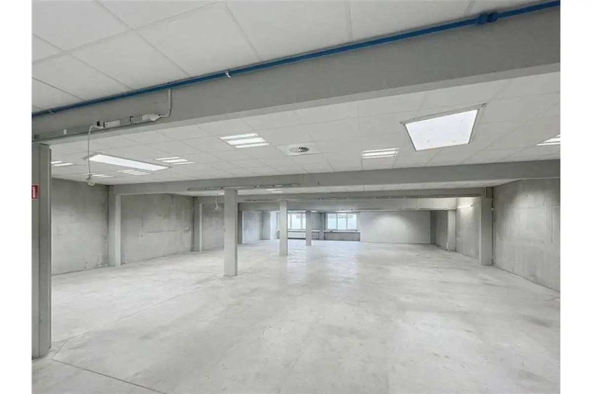 Commerce à vendre à Liège 4000 375000.00€  chambres 450.00m² - annonce 731241