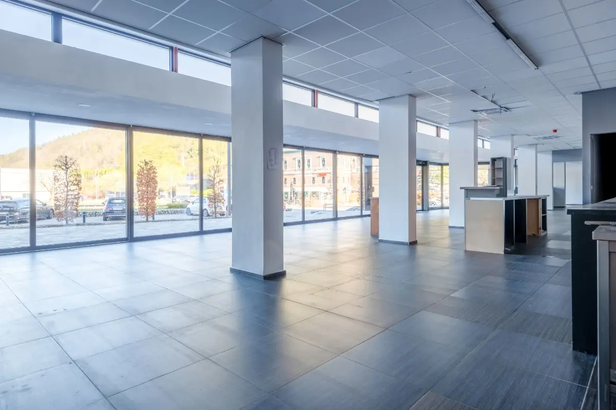 Commerce à louer à Chaudfontaine 4050 3500.00€  chambres 300.00m² - annonce 733162