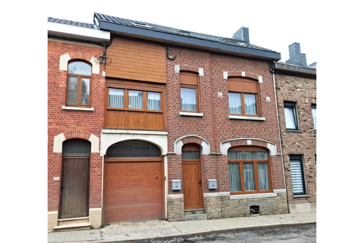 Immeuble de rapport - Immeuble à appartement à vendre à Micheroux 4630 375000.00€ 5 chambres 200.00m² - annonce 733618