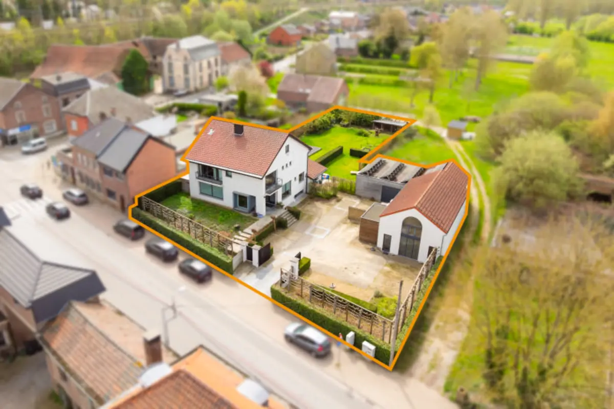 Maison à vendre à Bassenge 4690 650000.00€ 7 chambres 458.00m² - annonce 738784