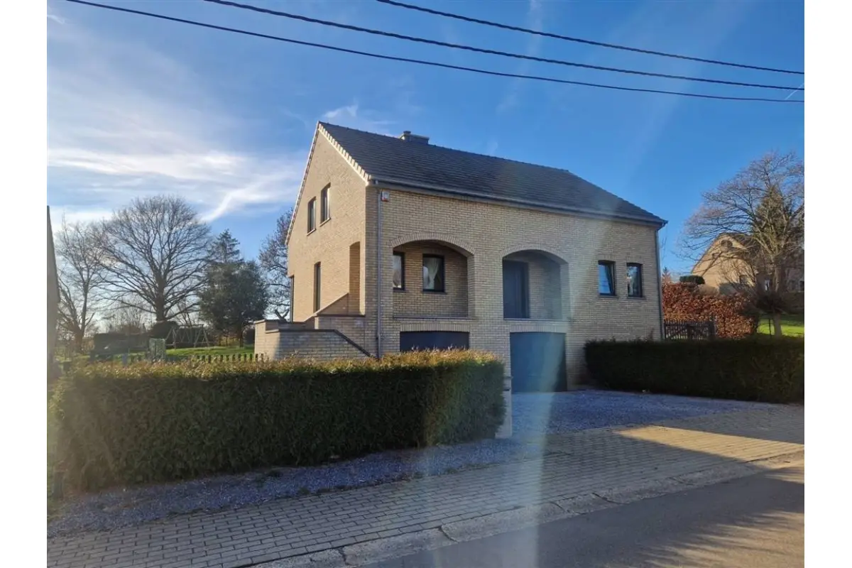Villa à vendre à Juprelle 4450 435000.00€ 4 chambres 216.00m² - annonce 740754