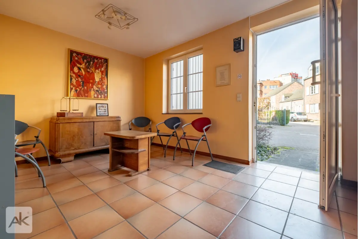 Commerce à  à Liège 4020 225000.00€  chambres 155.00m² - annonce 740385