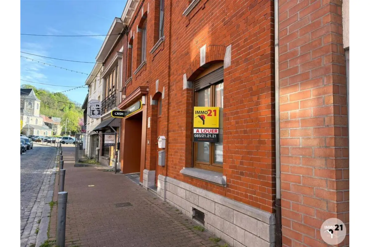 Commerce à louer à Amay 4540 550.00€  chambres 30.00m² - annonce 740334