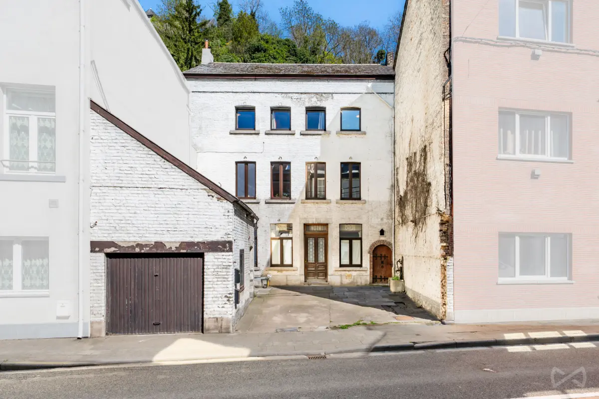 Immeuble de rapport - Immeuble à appartement à vendre à Huy 4500 199000.00€ 3 chambres 238.00m² - annonce 742061