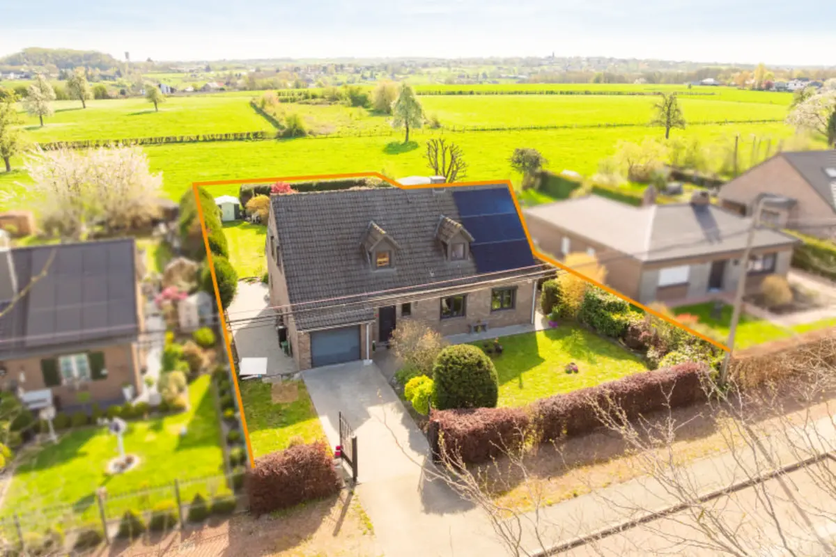 Villa à vendre à Housse 4671 495000.00€ 4 chambres 181.00m² - annonce 741926