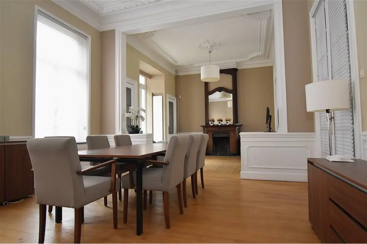 Maison de maître à vendre à Verviers 4800 525000.00€ 6 chambres 530.00m² - annonce 743066