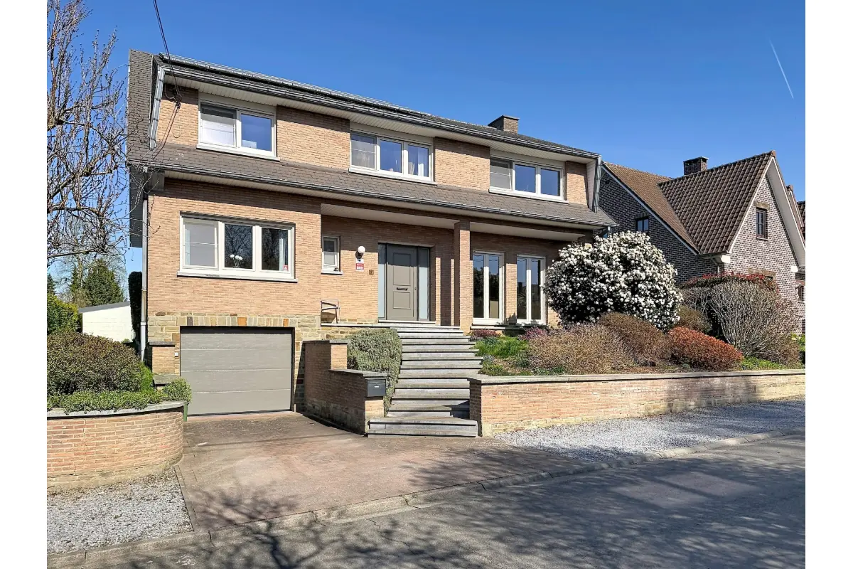 Villa à vendre à Waremme 4300 425000.00€ 5 chambres 229.00m² - annonce 743619