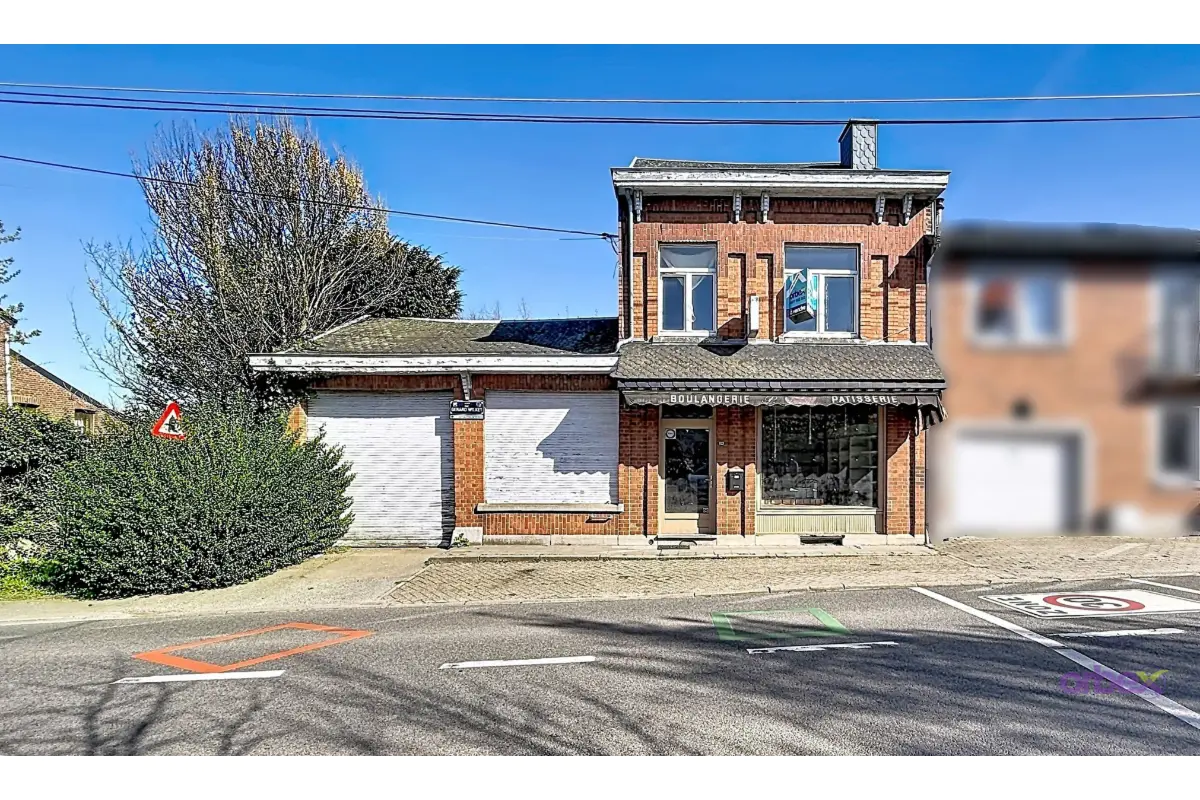 Immeuble mixte à vendre à Saint-Remy 4672 300000.00€ 3 chambres 120.00m² - annonce 747736