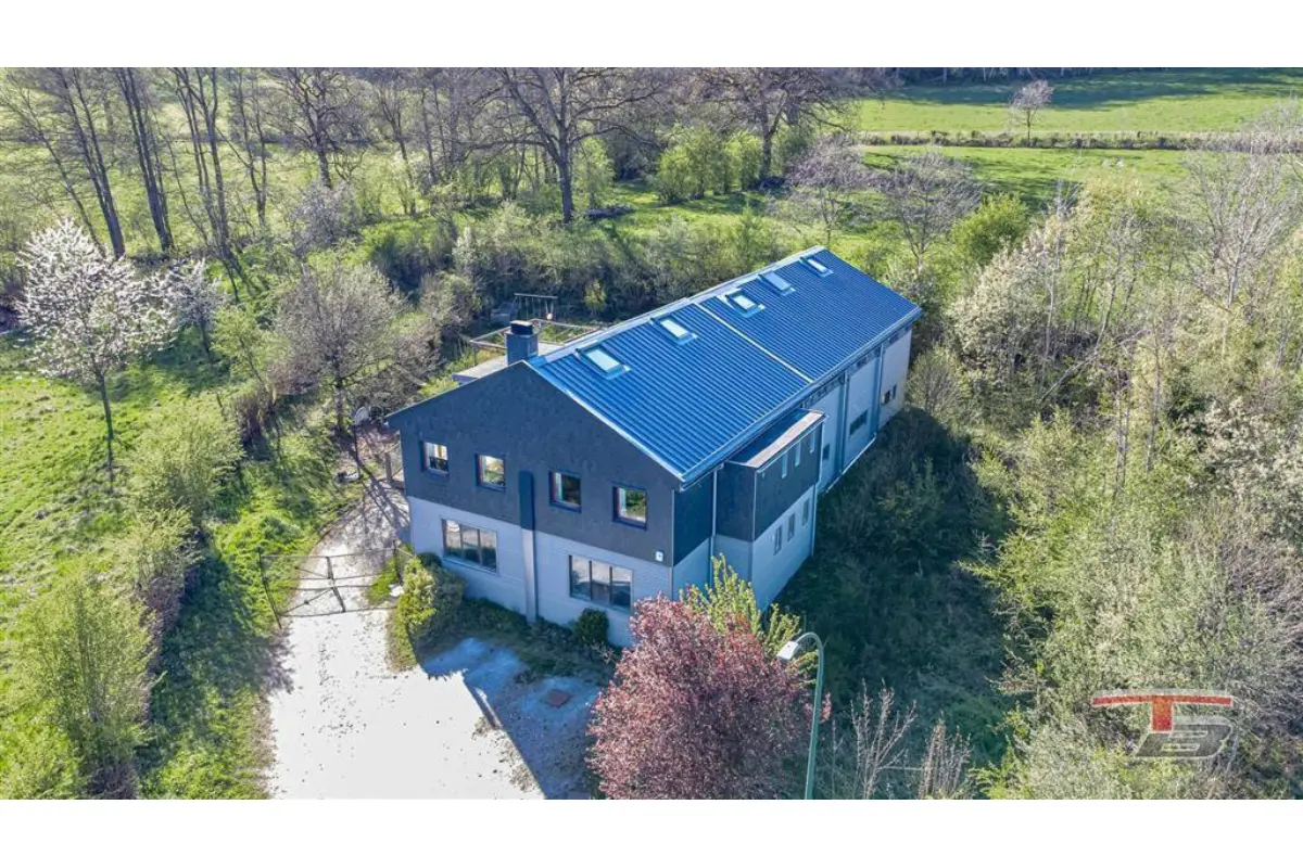Commerce à  à Stavelot 4970 485000.00€ 4 chambres 663.00m² - annonce 749087