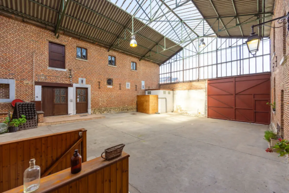 Commerce à vendre à Wanze 4520 1200000.00€ 6 chambres 1800.00m² - annonce 750057