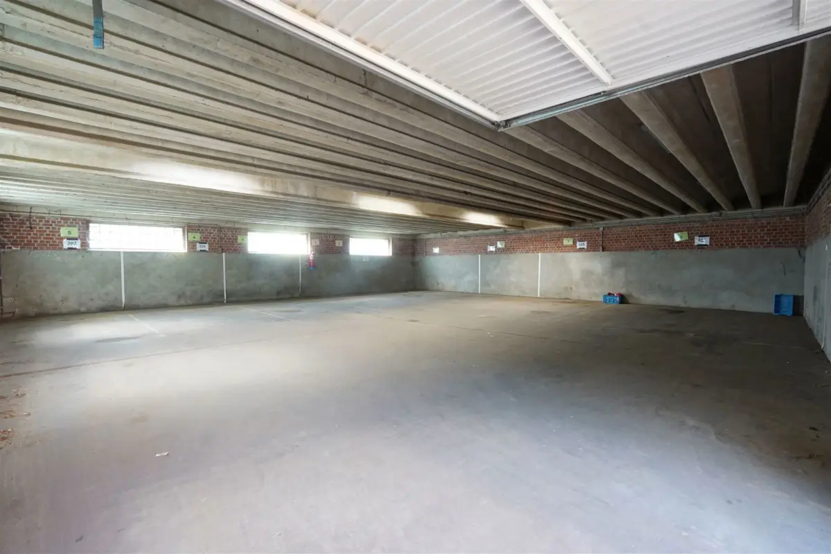 Commerce à louer à Marchin 4570 550.00€  chambres 202.00m² - annonce 750933