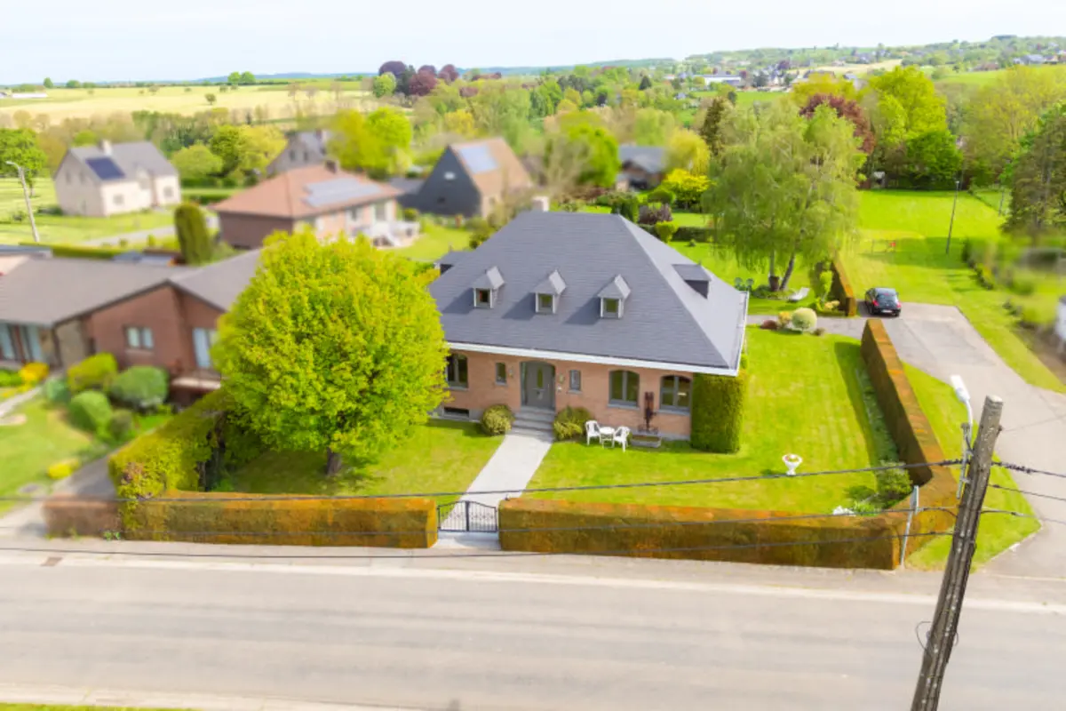 Villa à vendre à Mortroux 4607 595000.00€ 5 chambres 358.00m² - annonce 754840