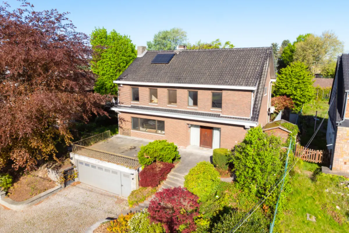 Maison à vendre à Oupeye 4680 520000.00€ 4 chambres 370.00m² - annonce 755821