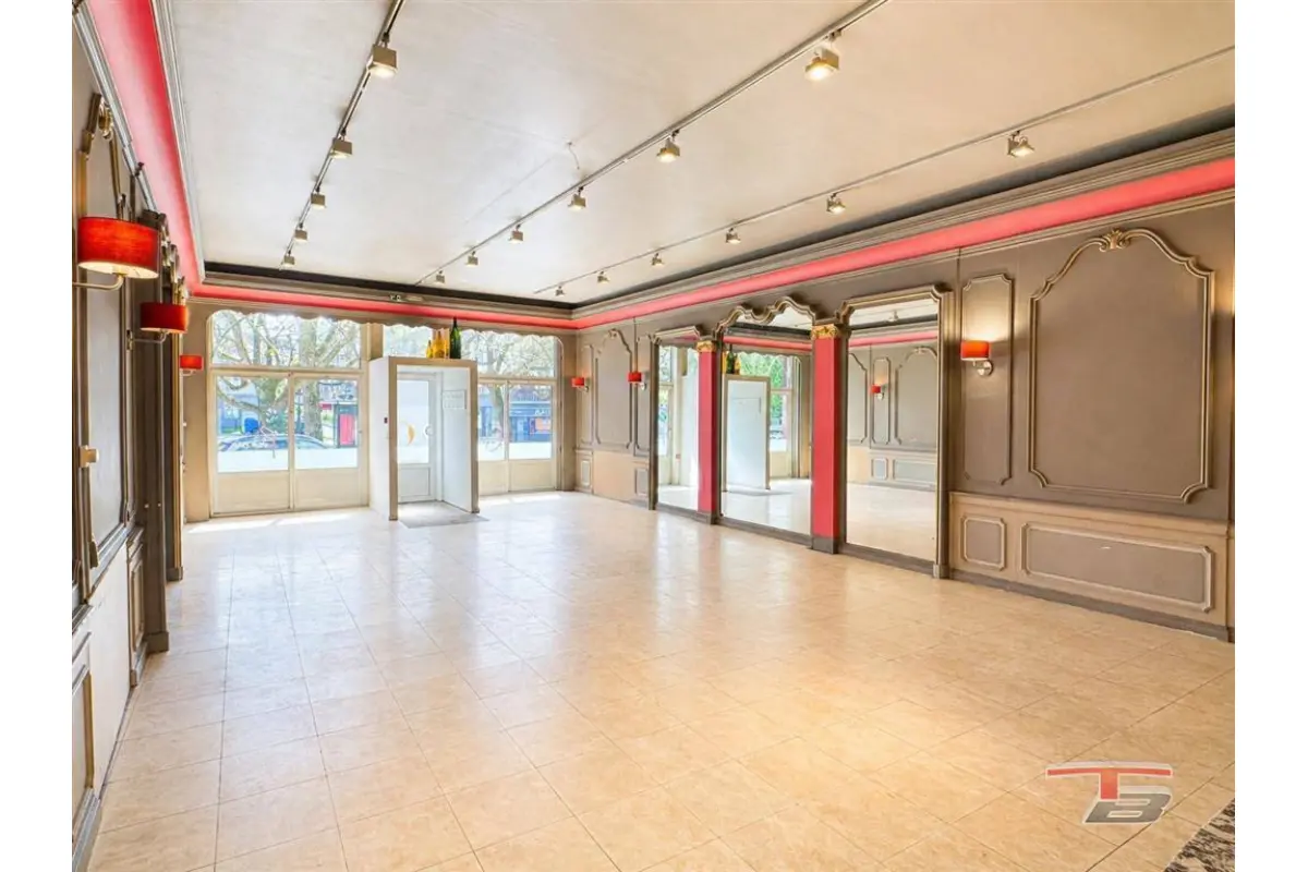 Commerce à louer à Spa 4900 4700.00€  chambres 264.00m² - annonce 756501