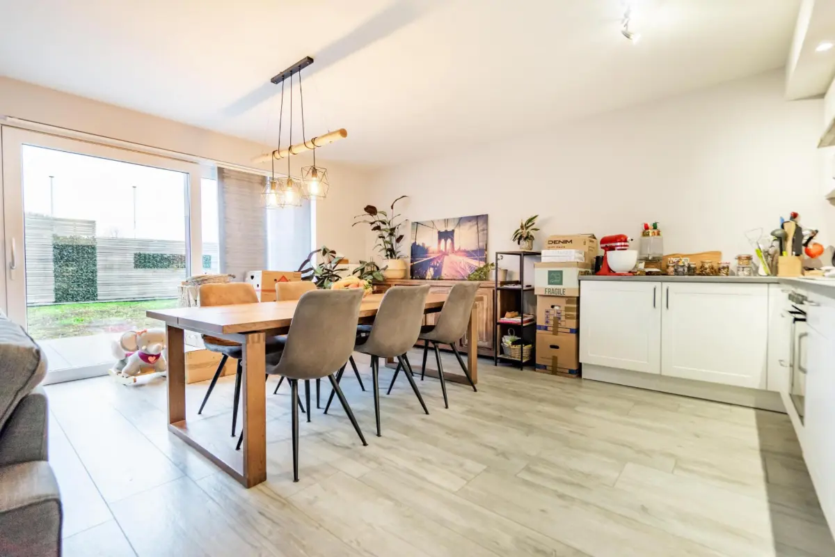 Appartement à louer à Hermalle-sous-Argenteau 4681 780.00€ 1 chambres 77.00m² - annonce 756630