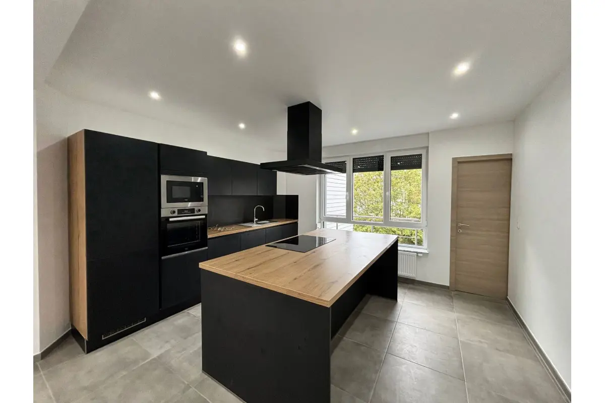 Appartement à louer à Ensival 4800 900.00€ 2 chambres 105.00m² - annonce 760404