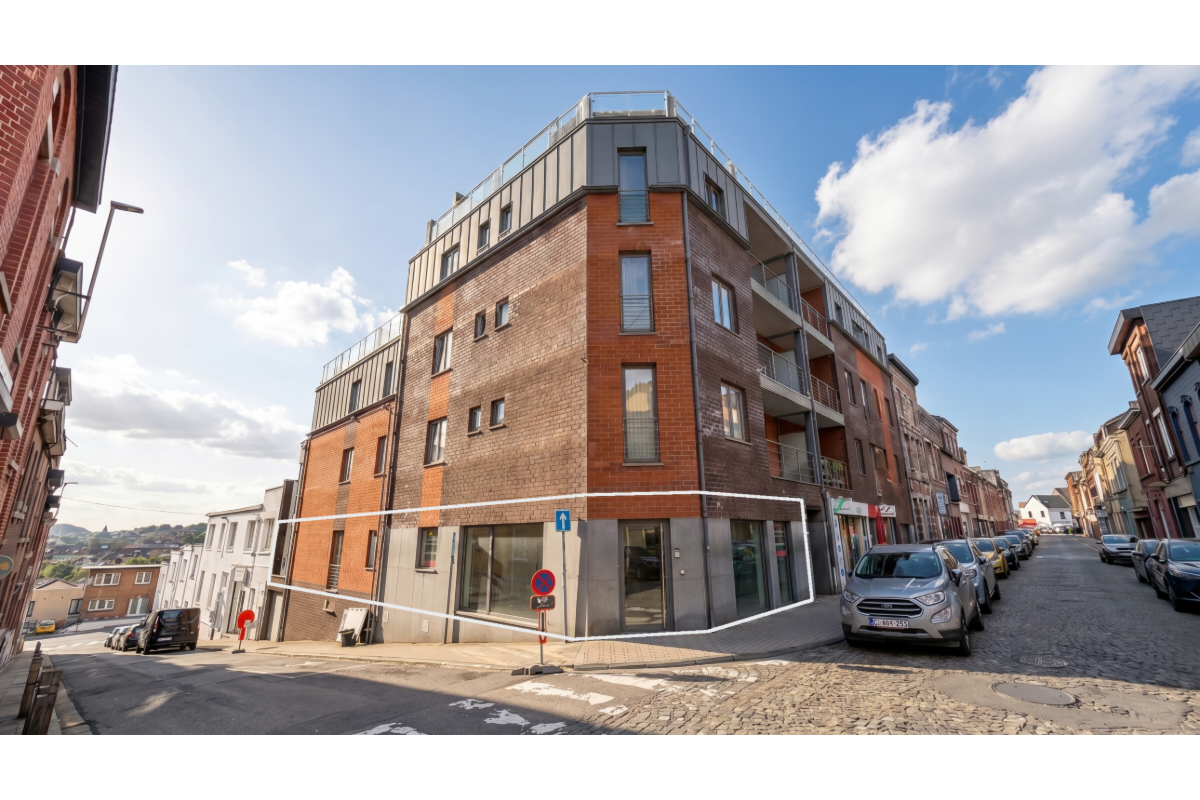 Commerce à vendre à Saint-Nicolas 4420 299000.00€  chambres 208.00m² - annonce 761619