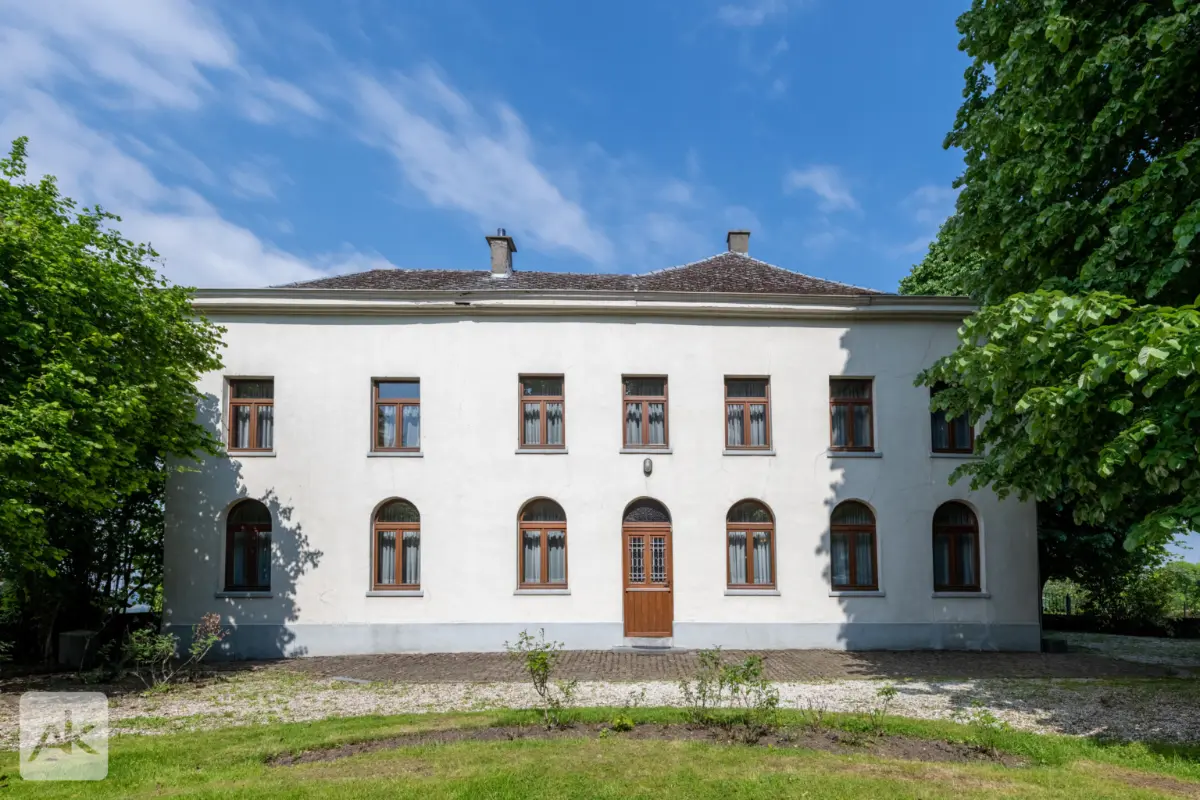 Maison à vendre à Thimister-Clermont 4890 295000.00€ 5 chambres 307.00m² - annonce 761378