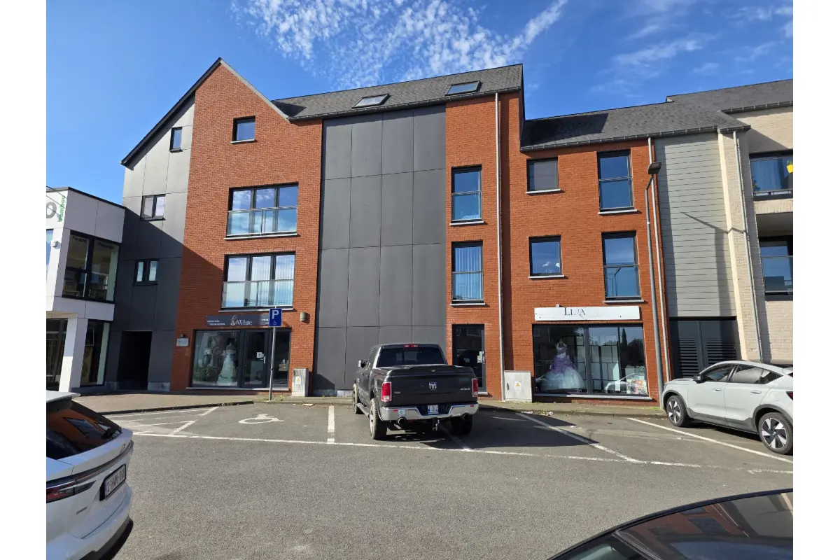 Appartement à louer à Hermalle-sous-Argenteau 4681 1090.00€ 1 chambres 118.00m² - annonce 767670