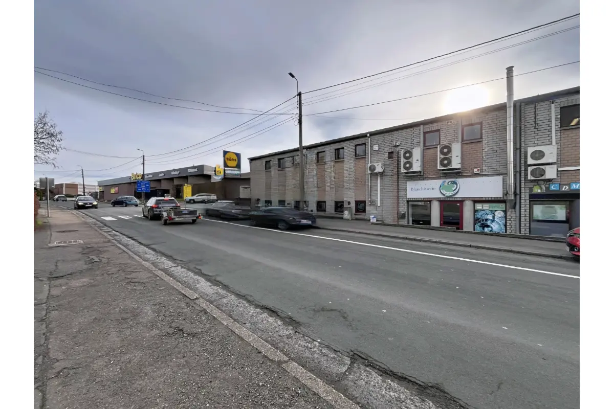 Commerce à louer à Waremme 4300 1100.00€ 0 chambres 116.00m² - annonce 769947