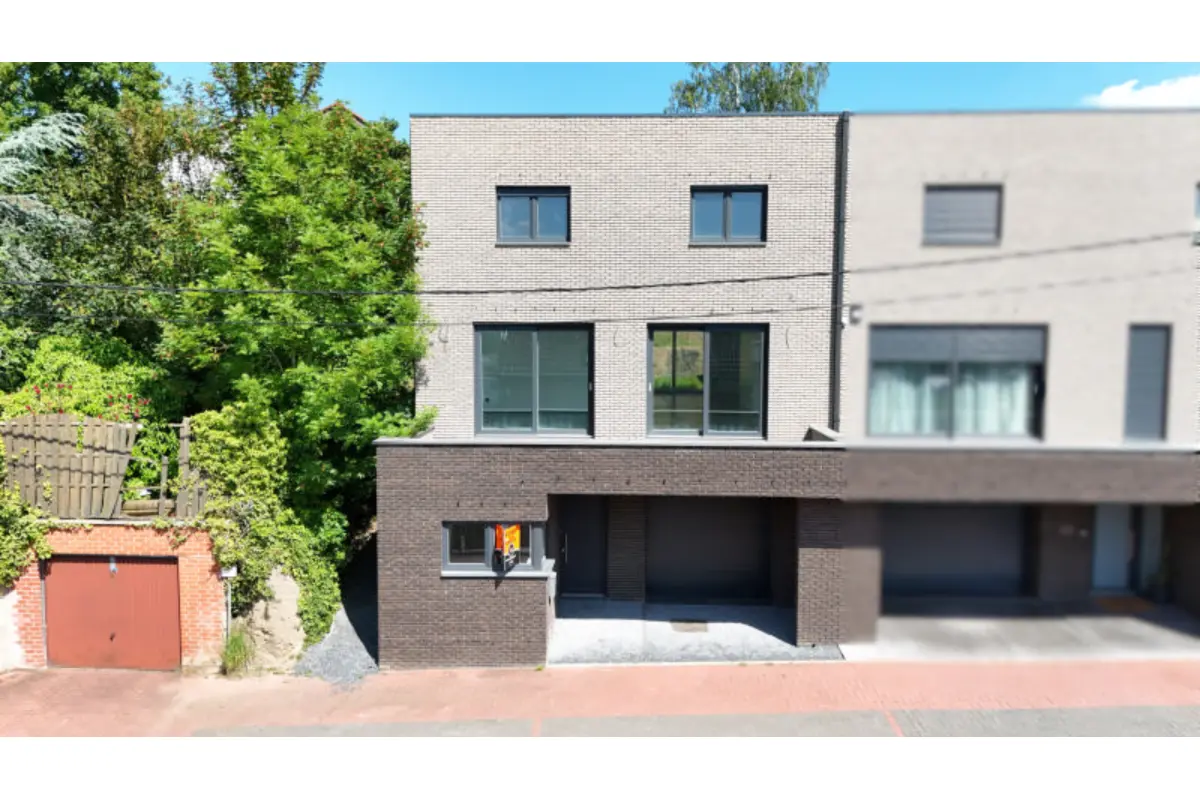 Maison à vendre à Herstal 4040 379000.00€ 3 chambres 300.00m² - annonce 769864