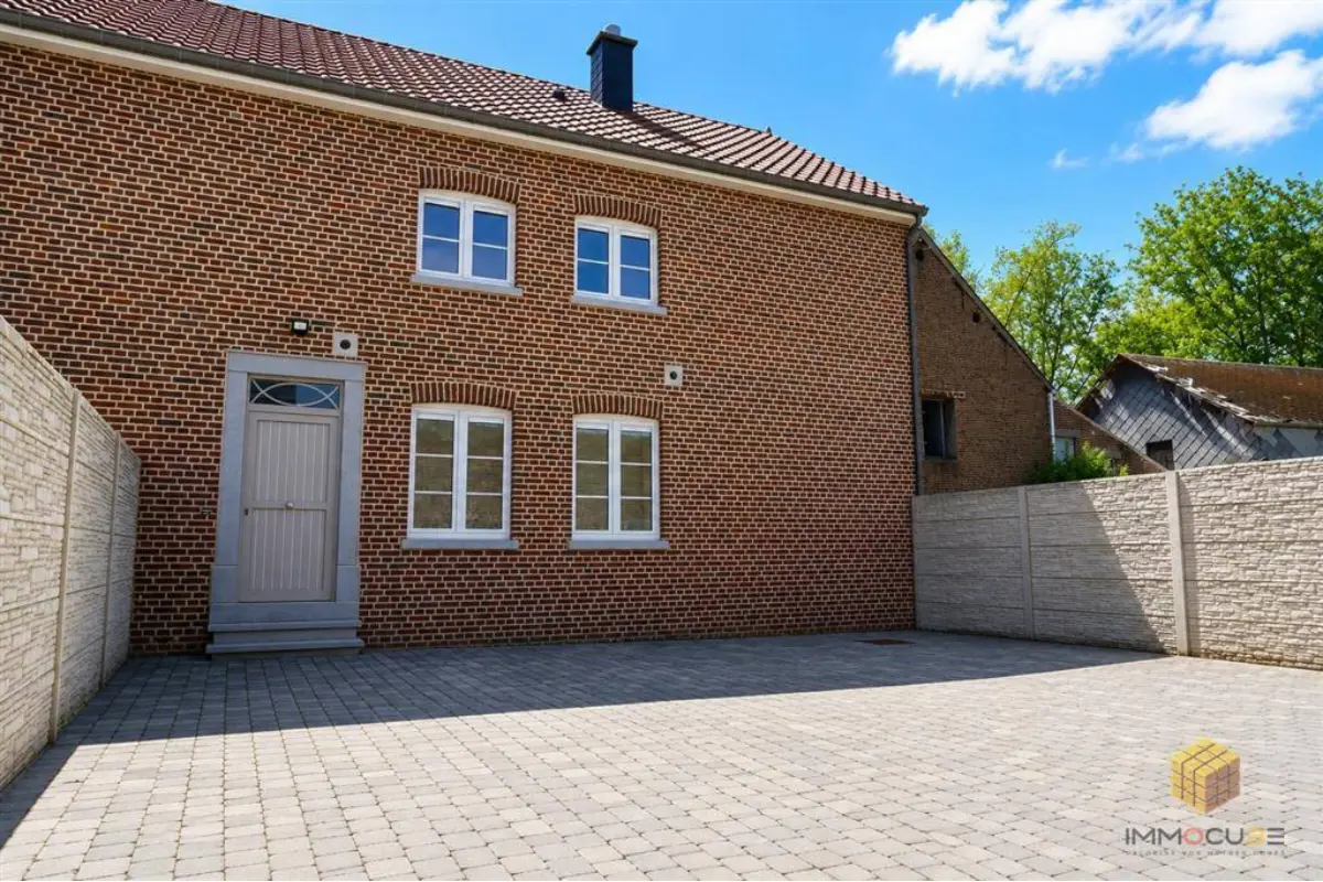 Maison à louer à Bovenistier 4300 1000.00€ 4 chambres 155.00m² - annonce 770615