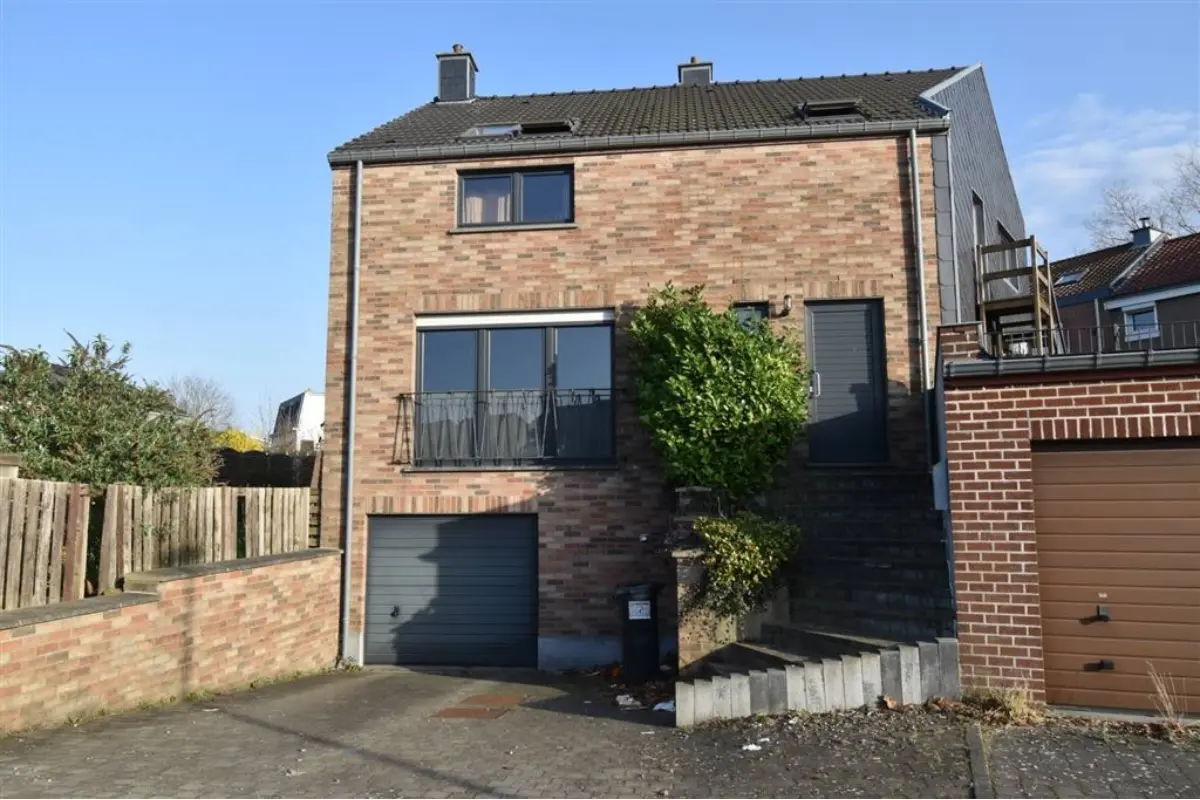 Immeuble de rapport - Immeuble à appartement à vendre à Stembert 4801 710000.00€ 6 chambres 270.00m² - annonce 776251
