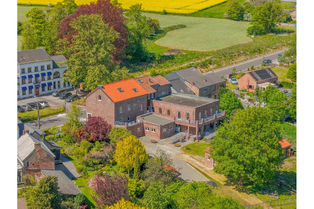 Commerce à vendre à Villers-le-Bouillet 4530 1395000.00€ 15 chambres 1025.00m² - annonce 776227