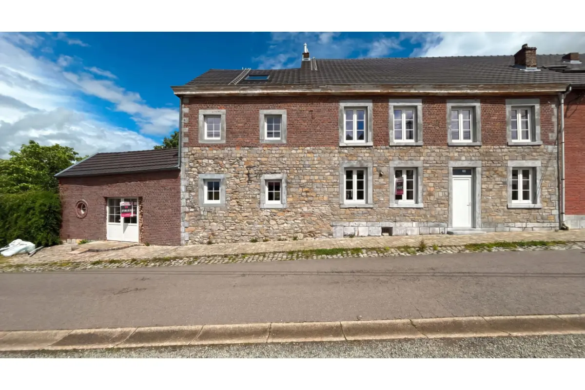 Maison à louer à Charneux 4654 1600.00€ 5 chambres 455.00m² - annonce 776159