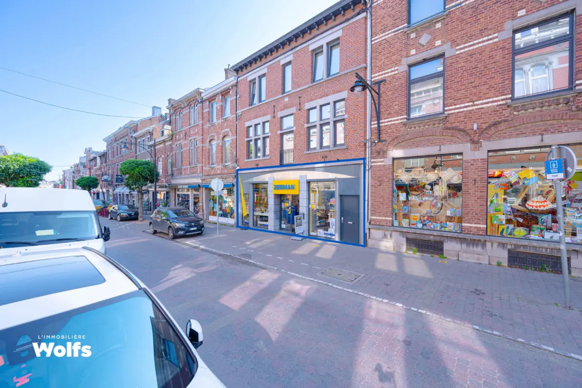 Commerce à louer à Visé 4600 3100.00€  chambres 180.00m² - annonce 779301