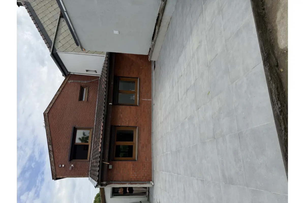 Maison à louer à Saint-Georges-sur-Meuse 4470 1300.00€ 4 chambres 180.00m² - annonce 780378