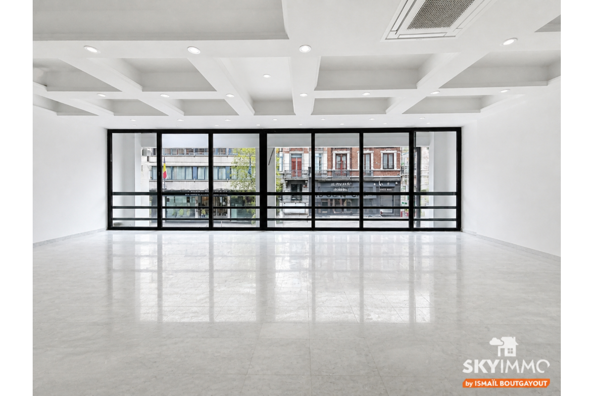 Commerce à  à Bruxelles 1000 4900.00€  chambres 190.00m² - annonce 781487