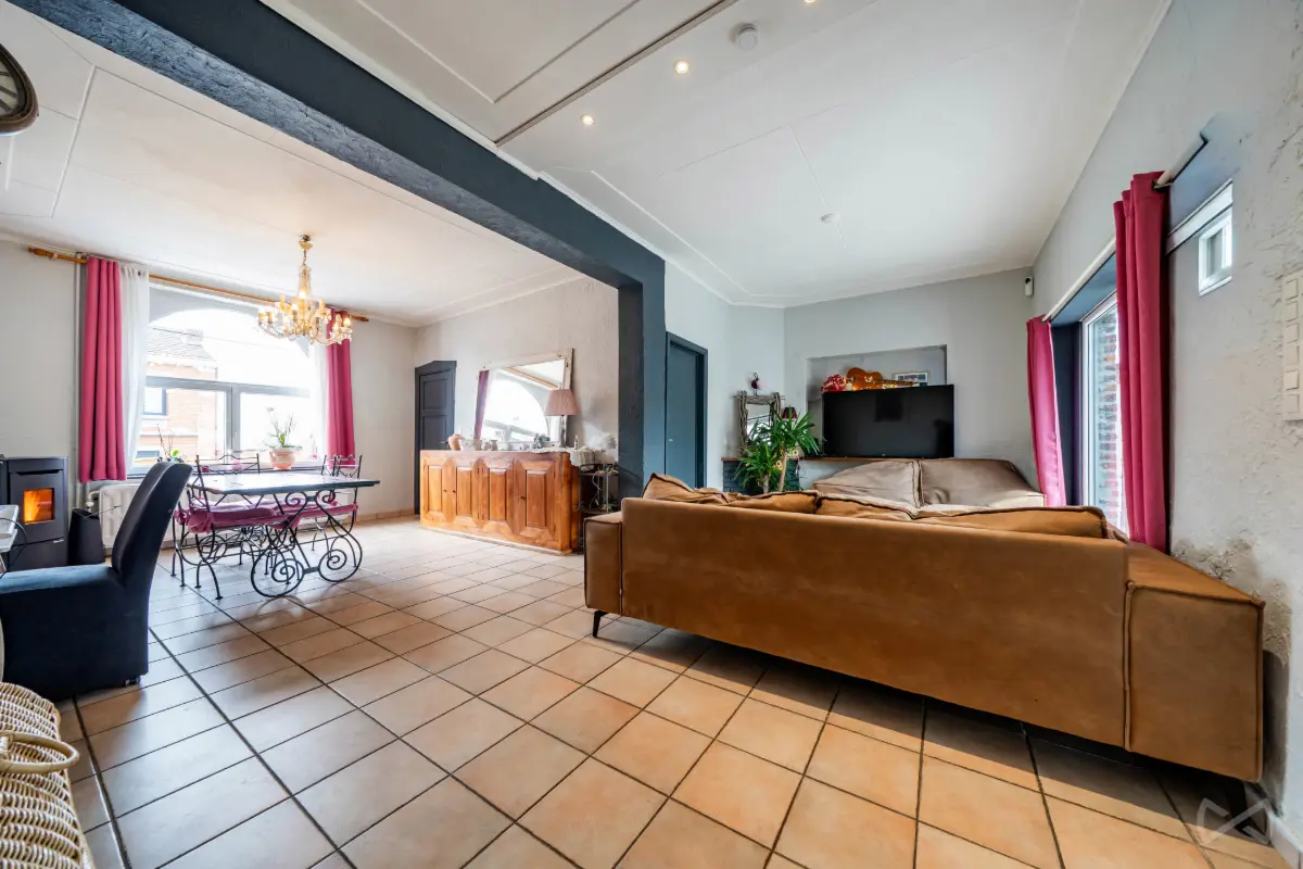 Maison à vendre à Ougrée 4102 249900.00€ 4 chambres 197.00m² - annonce 782072