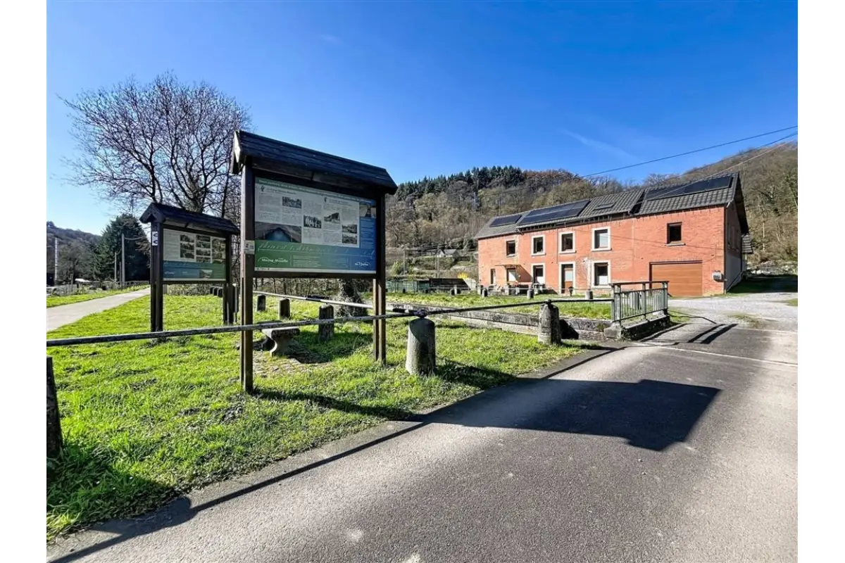 Immeuble de rapport - Immeuble à appartement à  à Comblain-au-Pont 4170 415000.00€ 7 chambres 366.00m² - annonce 782344