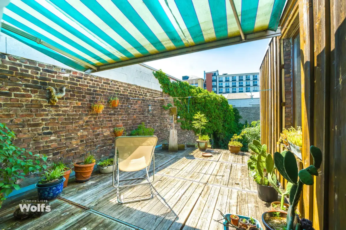 Immeuble de rapport - Immeuble à appartement à  à Liège 4000 435000.00€ 5 chambres 452.00m² - annonce 784168