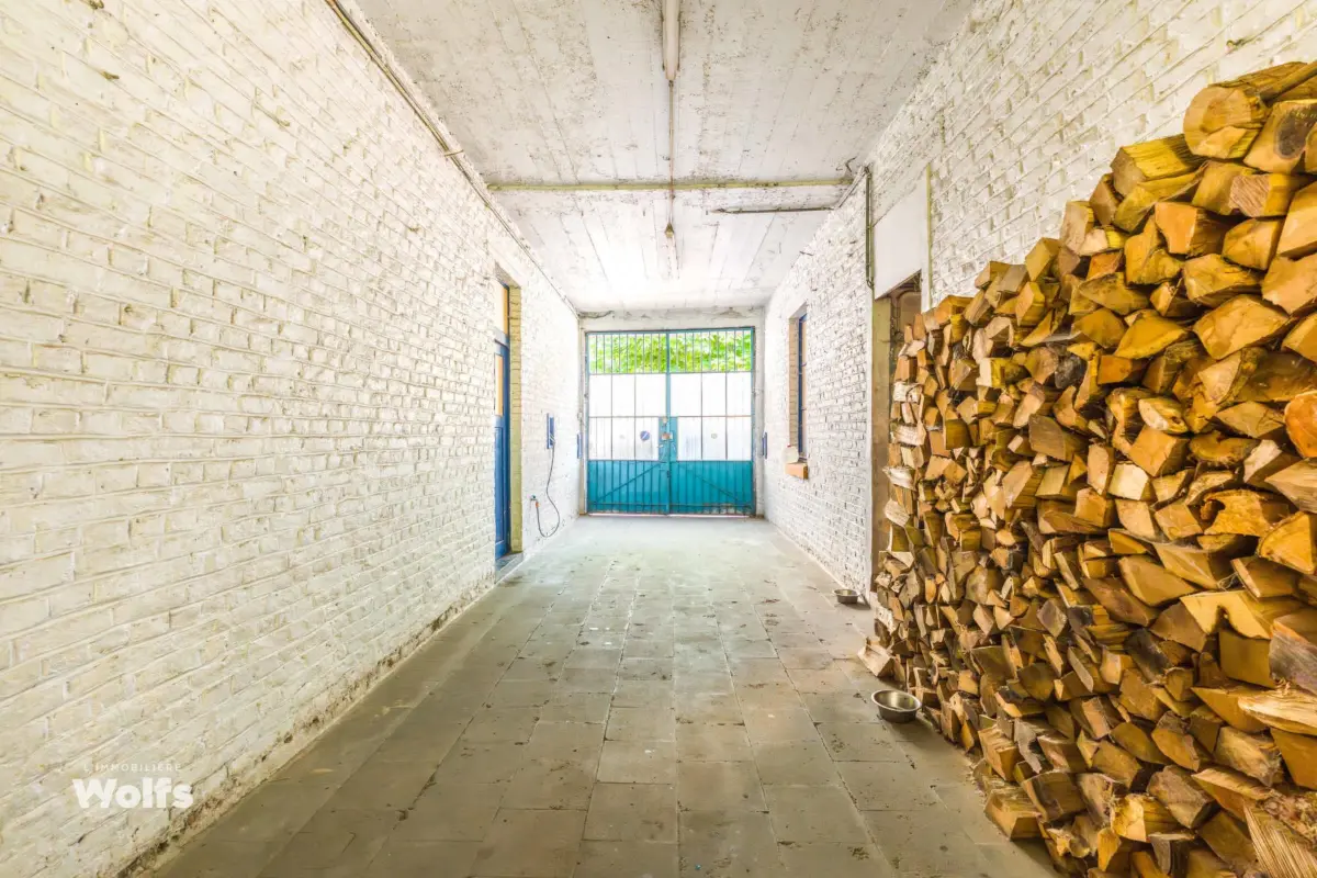 Commerce à  à Liège 4000 435000.00€  chambres 452.00m² - annonce 784170